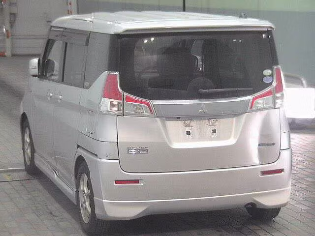 MITSUBISHI DELICA D:2