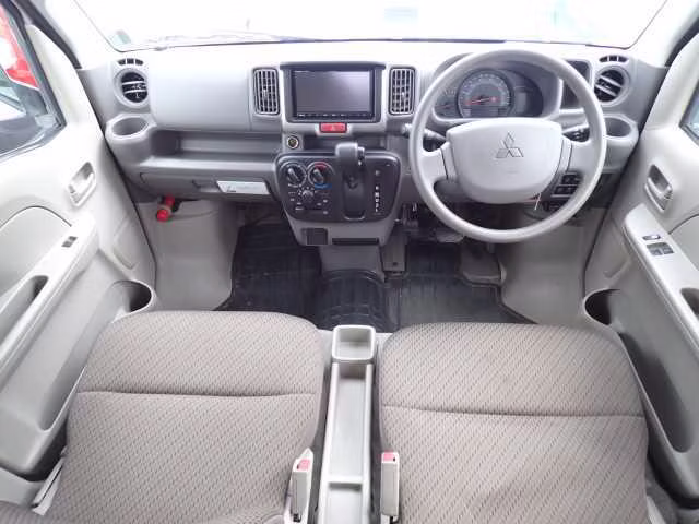 MITSUBISHI MINICAB