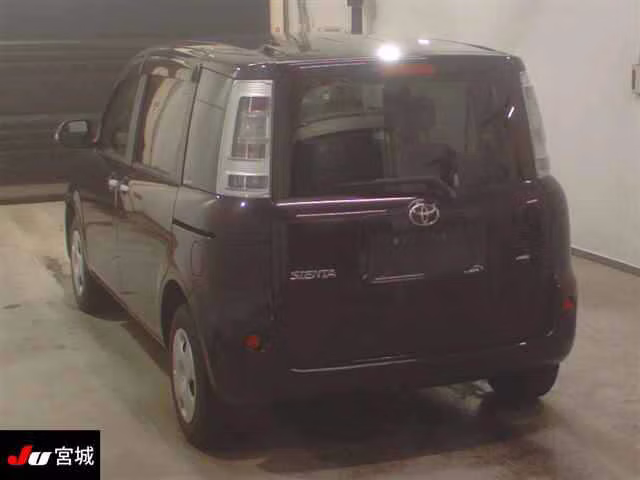 TOYOTA SIENTA