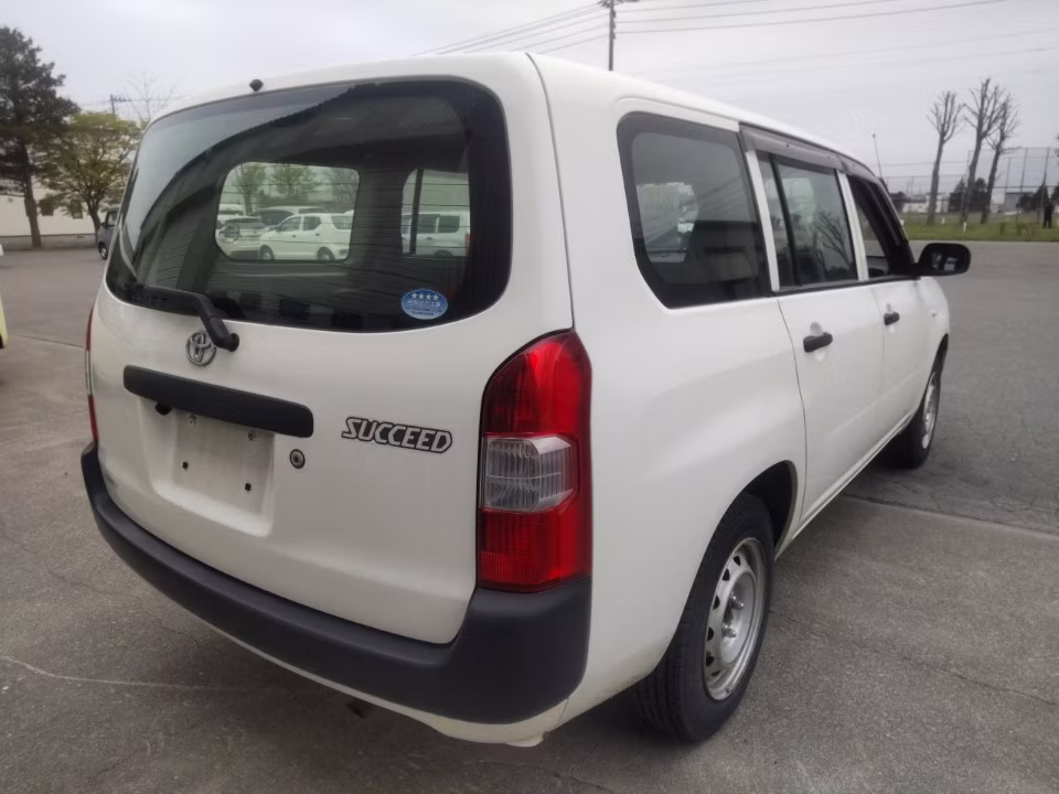 TOYOTA PROBOX