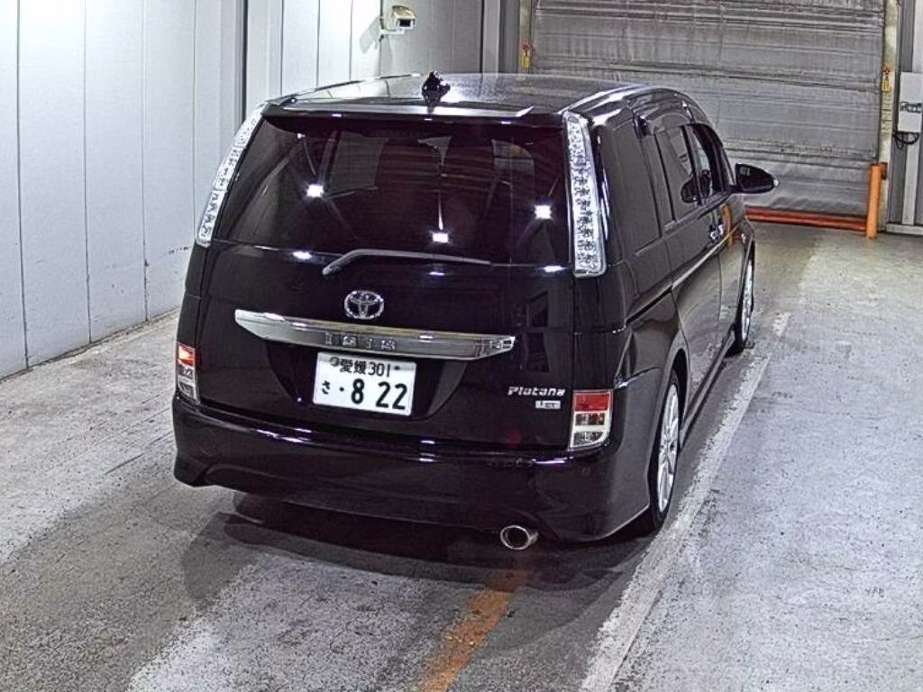 TOYOTA ISIS
