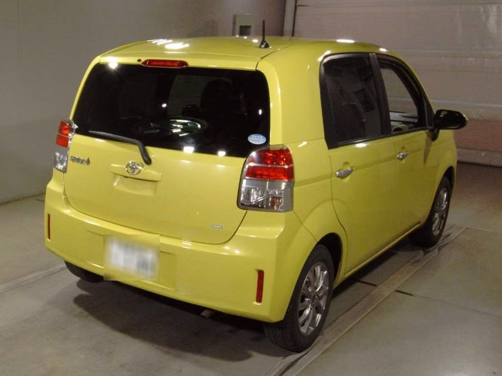 TOYOTA SPADE