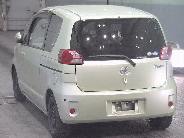 TOYOTA PORTE