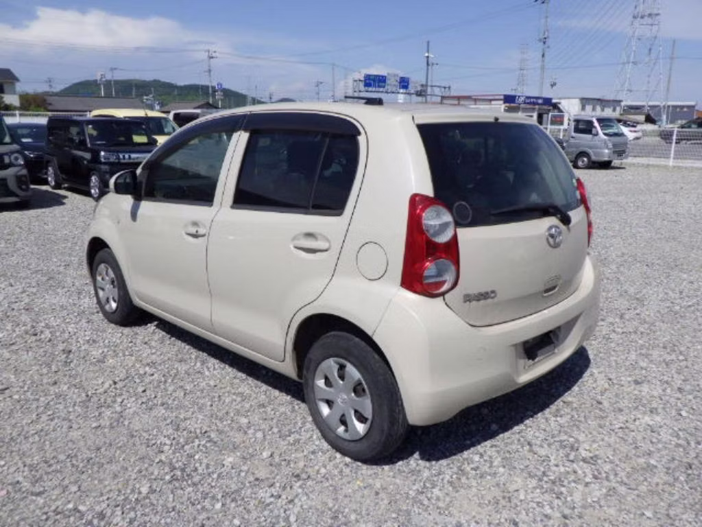 TOYOTA PASSO