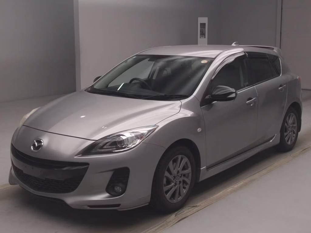 MAZDA AXELA