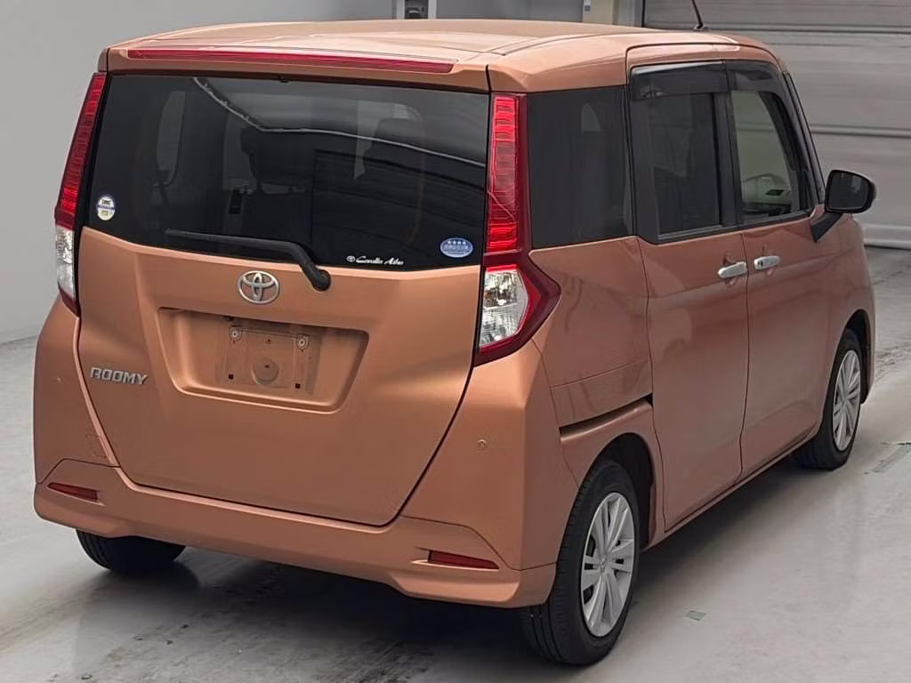 TOYOTA ROOMY