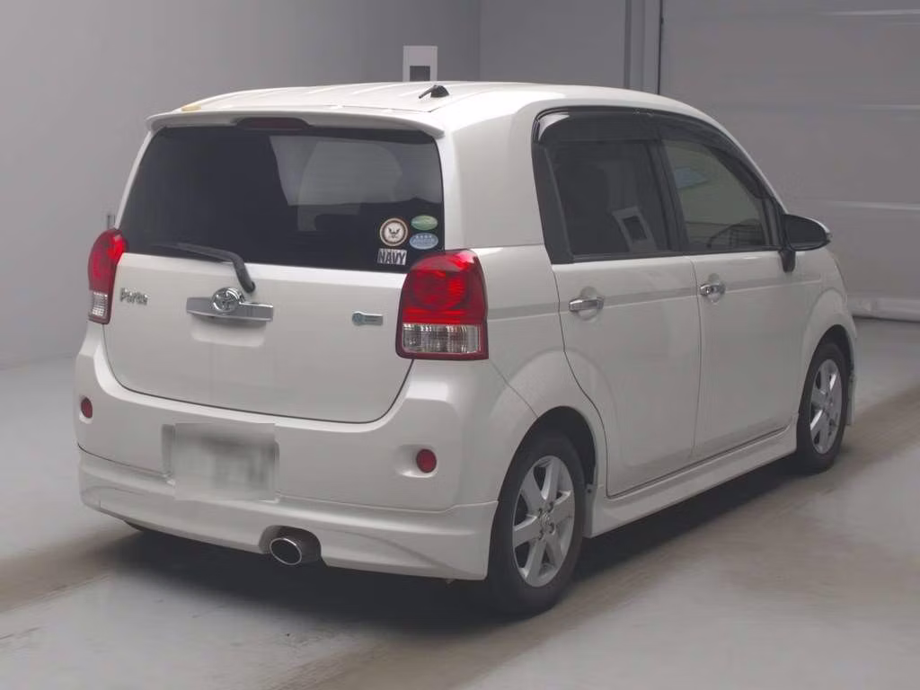 TOYOTA PORTE