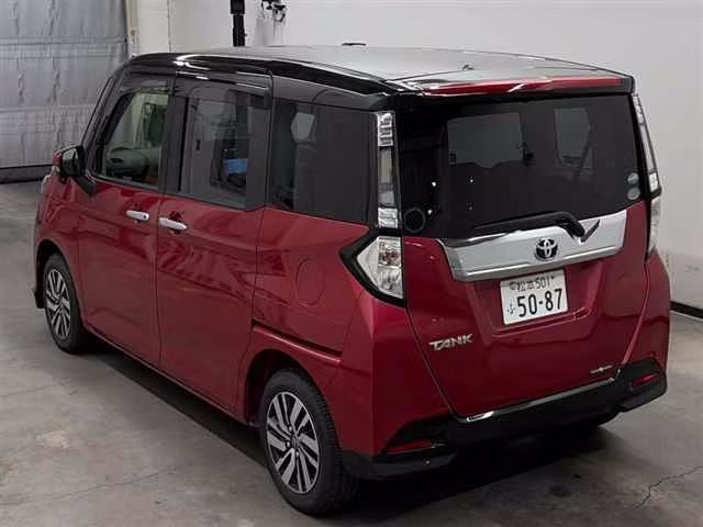 TOYOTA TANK