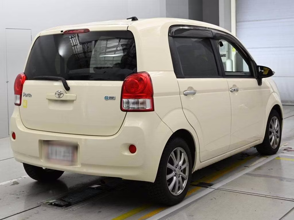 TOYOTA PORTE