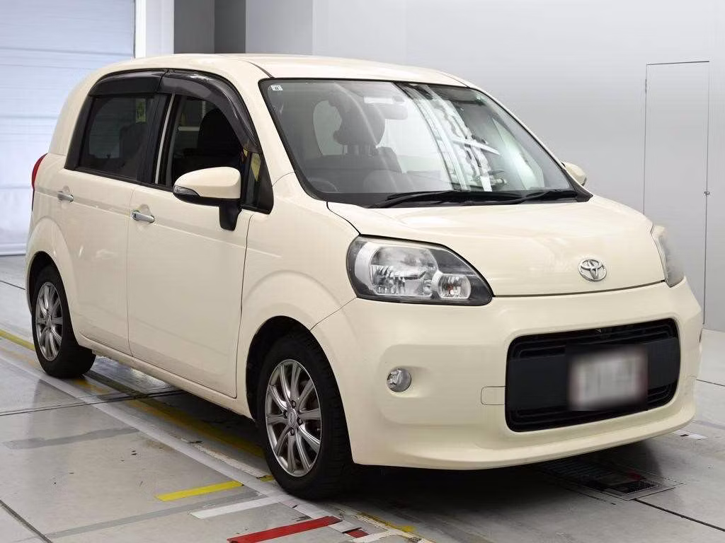 TOYOTA PORTE