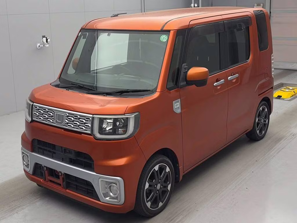DAIHATSU WAKE