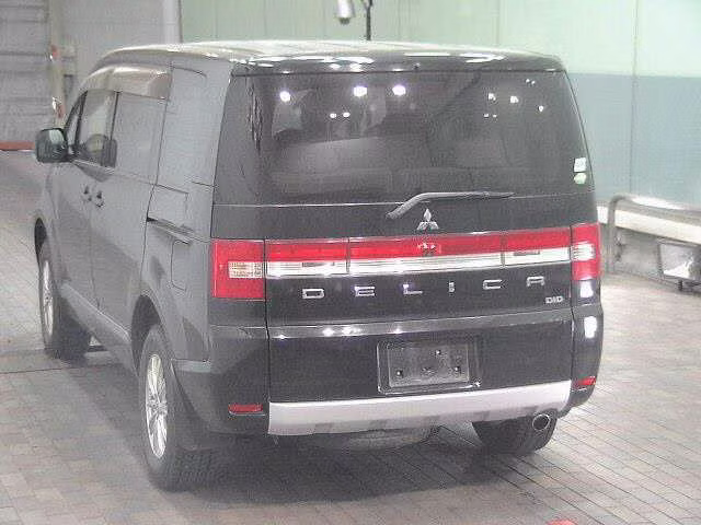 MITSUBISHI DELICA D:5