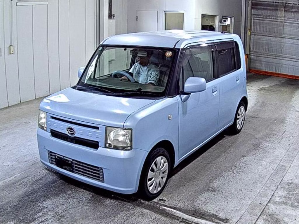 DAIHATSU MOVE CONTE