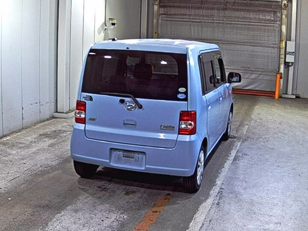 DAIHATSU MOVE CONTE