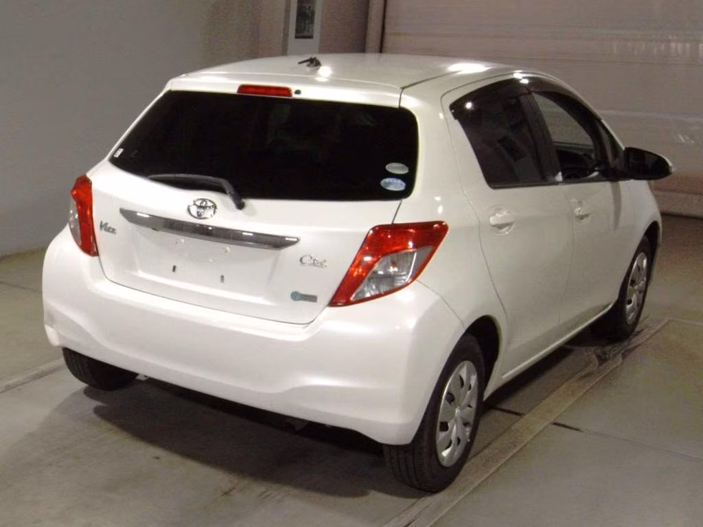 TOYOTA VITZ