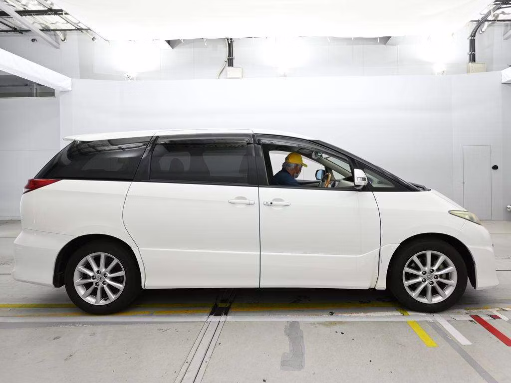 TOYOTA ESTIMA