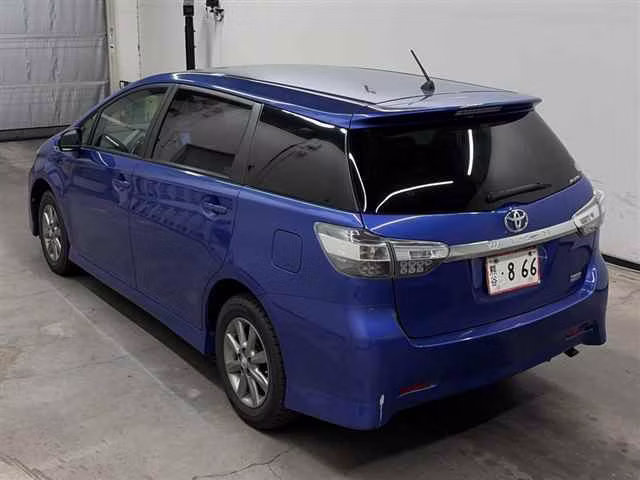 TOYOTA WISH