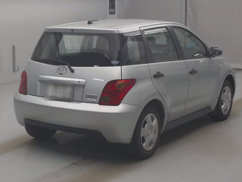 TOYOTA IST