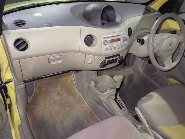 DAIHATSU ESSE