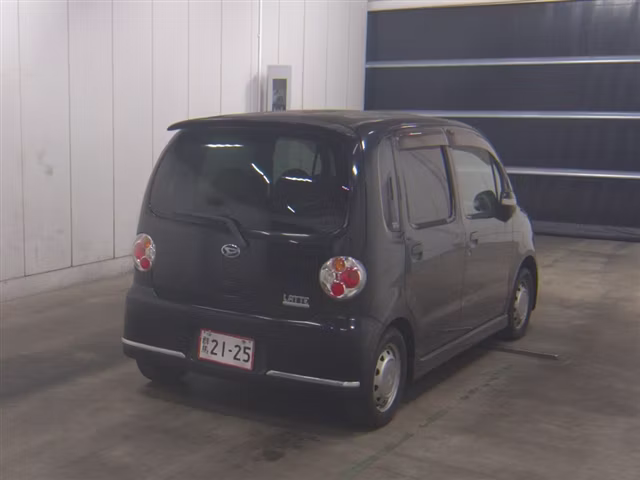 DAIHATSU MOVE LATTE