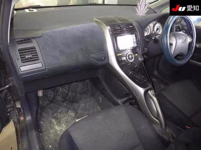 TOYOTA BLADE