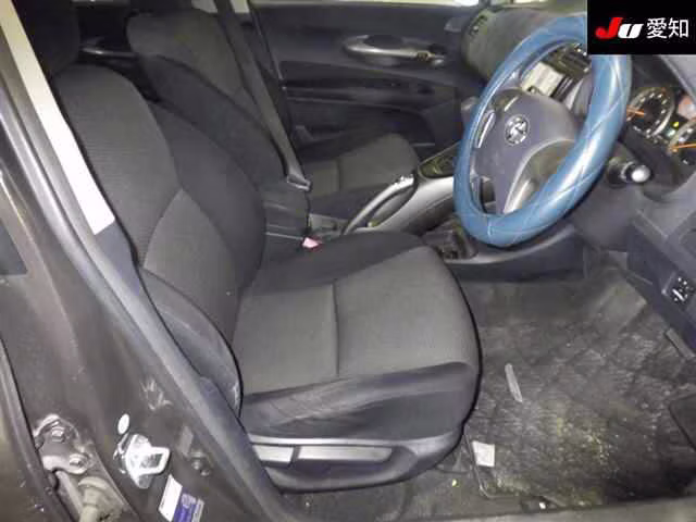 TOYOTA BLADE