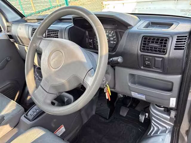 MITSUBISHI MINICAB