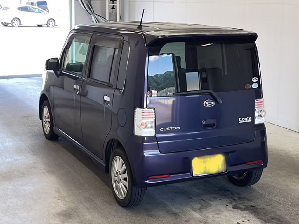 DAIHATSU MOVE CONTE