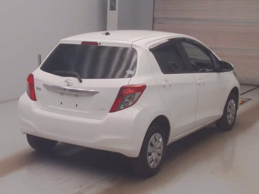TOYOTA VITZ