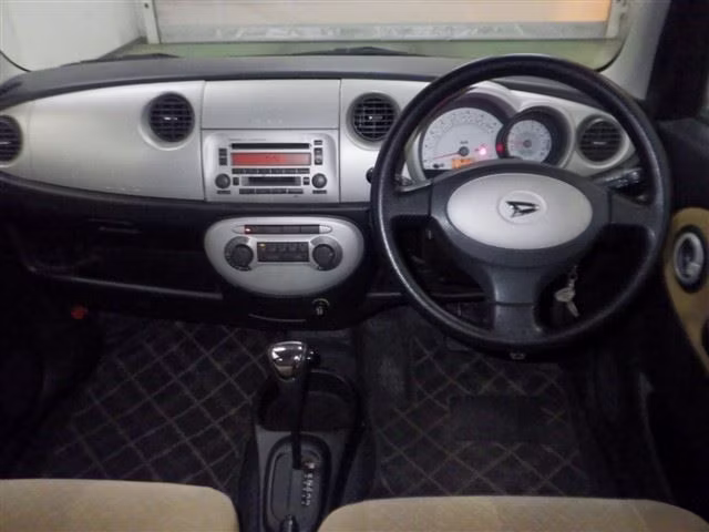 DAIHATSU MIRA GINO