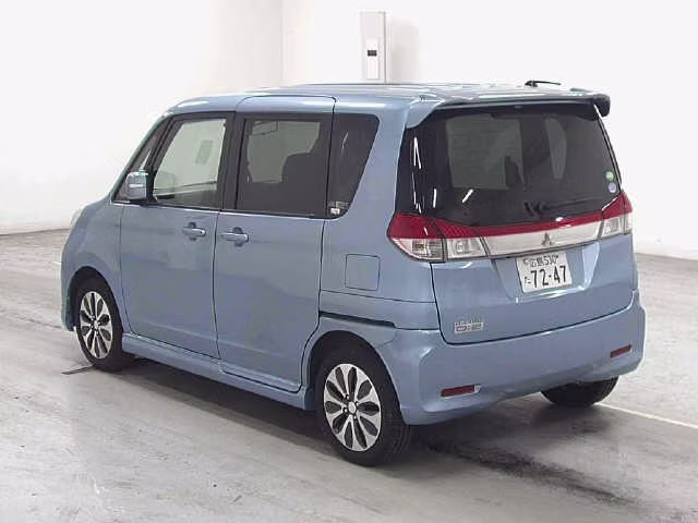 MITSUBISHI DELICA D:2