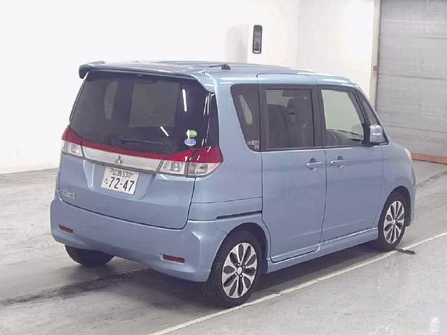 MITSUBISHI DELICA D:2
