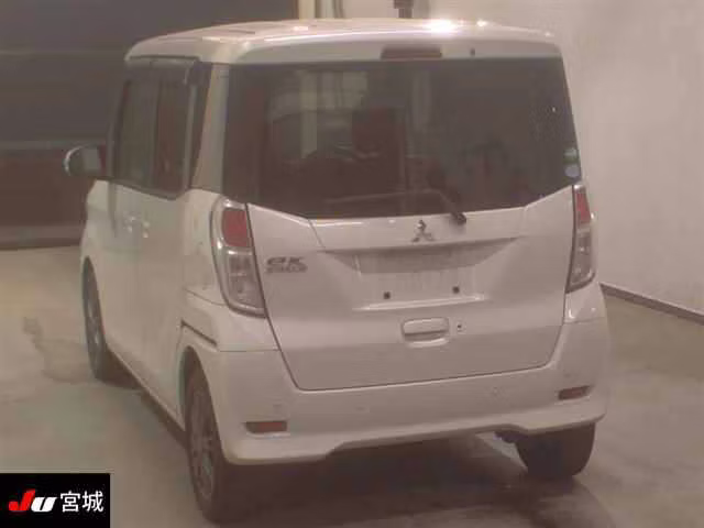 MITSUBISHI EK SPACE