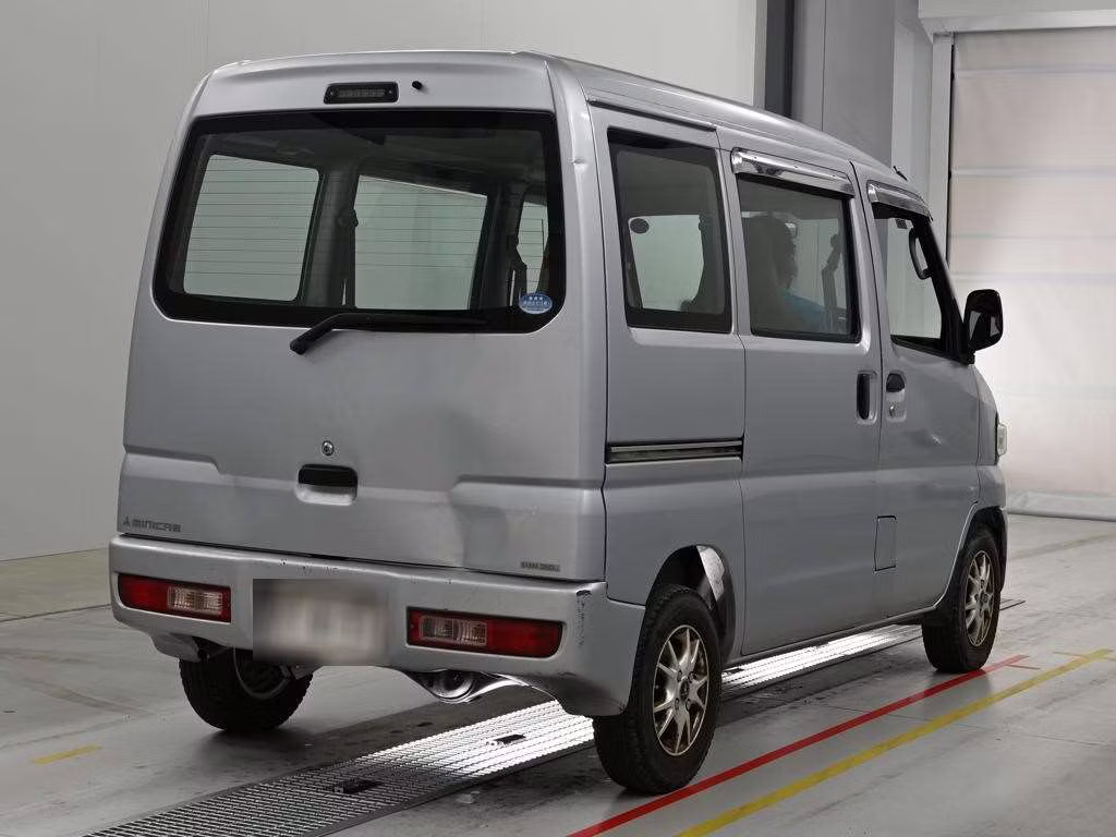 MITSUBISHI MINICAB