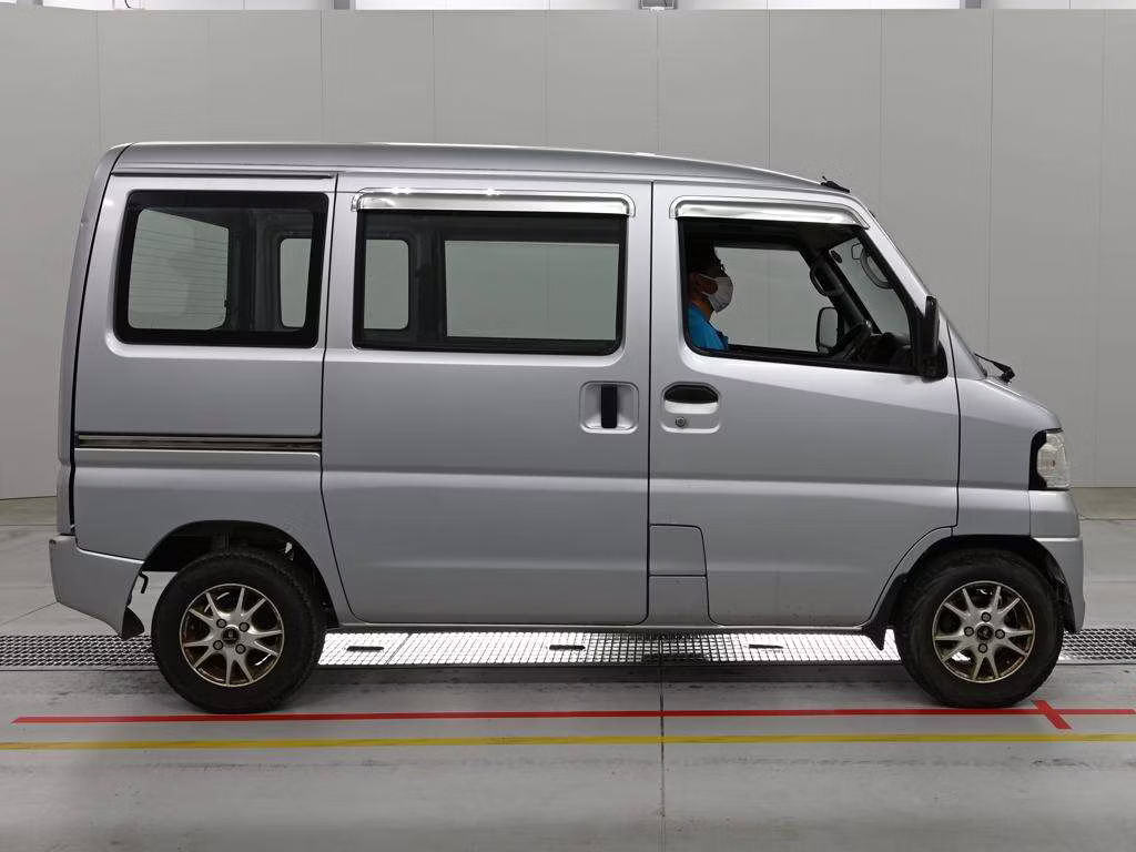 MITSUBISHI MINICAB