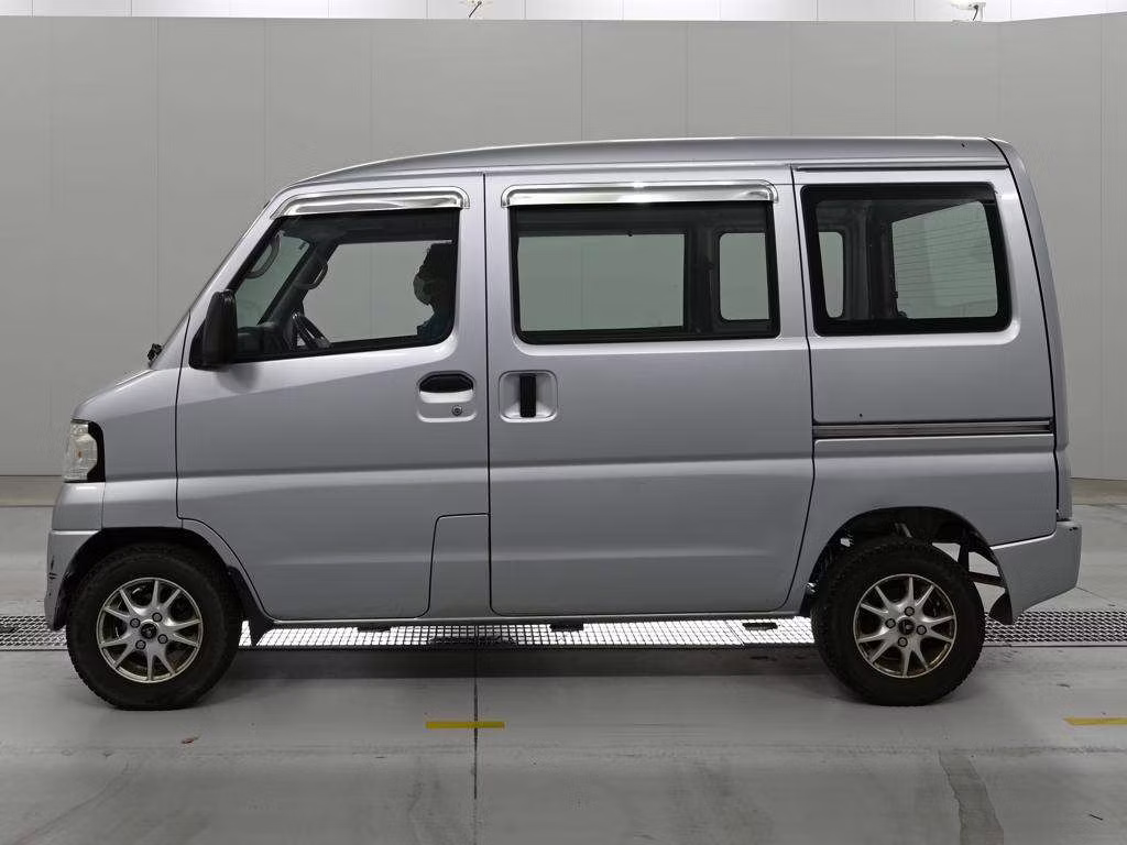 MITSUBISHI MINICAB