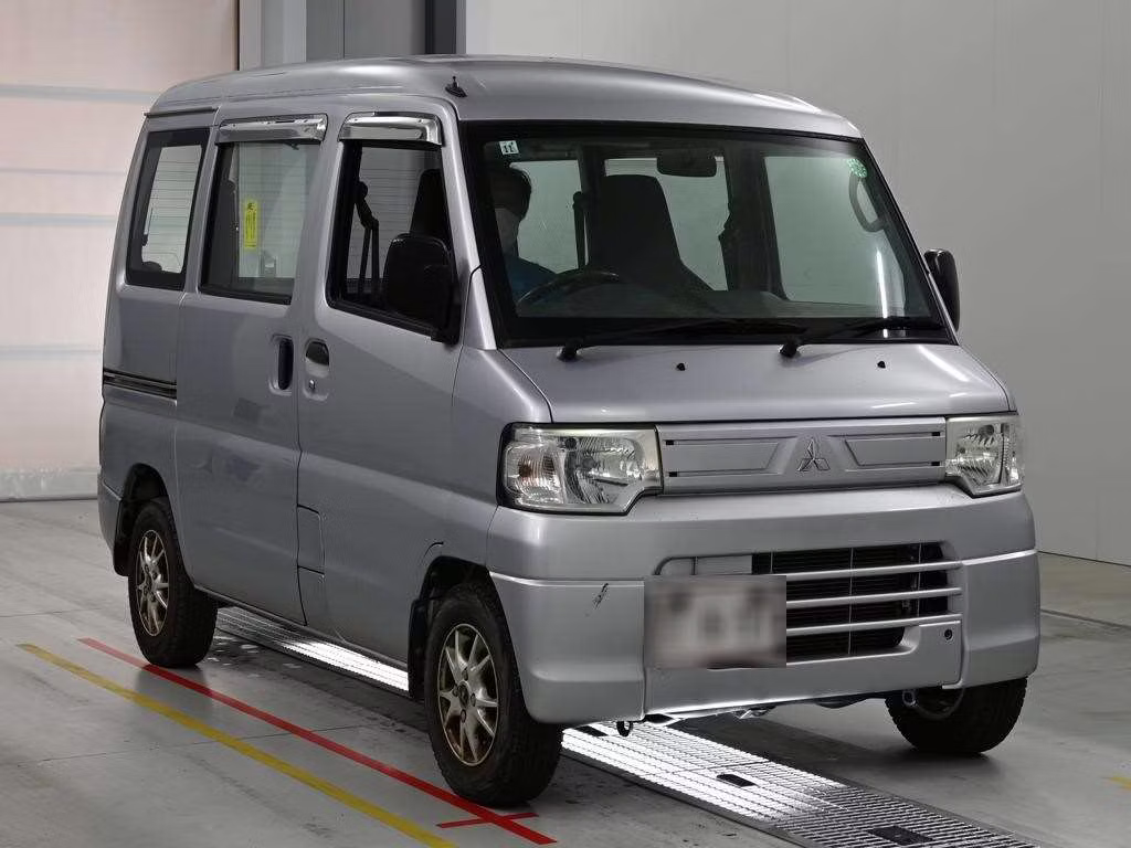 MITSUBISHI MINICAB
