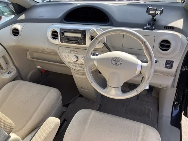 TOYOTA PORTE
