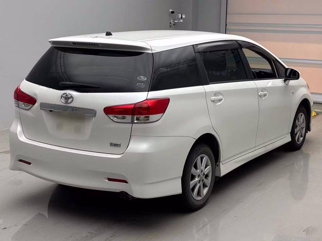 TOYOTA WISH