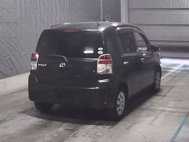 TOYOTA SPADE