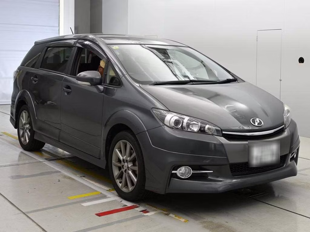 TOYOTA WISH