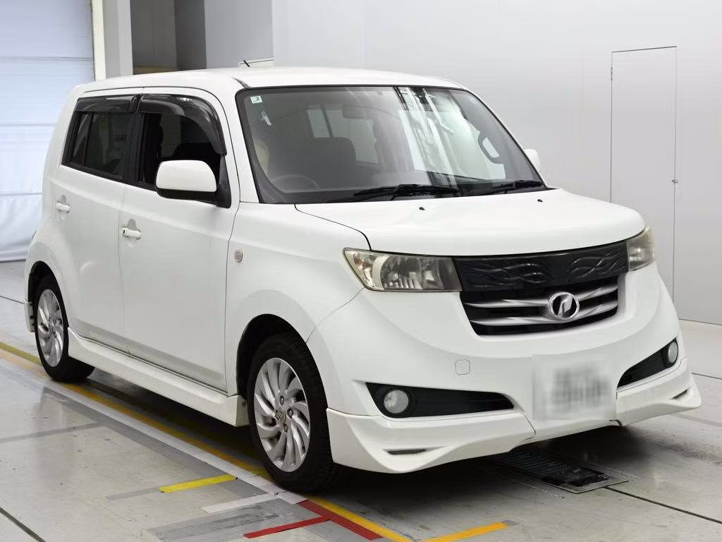TOYOTA BB
