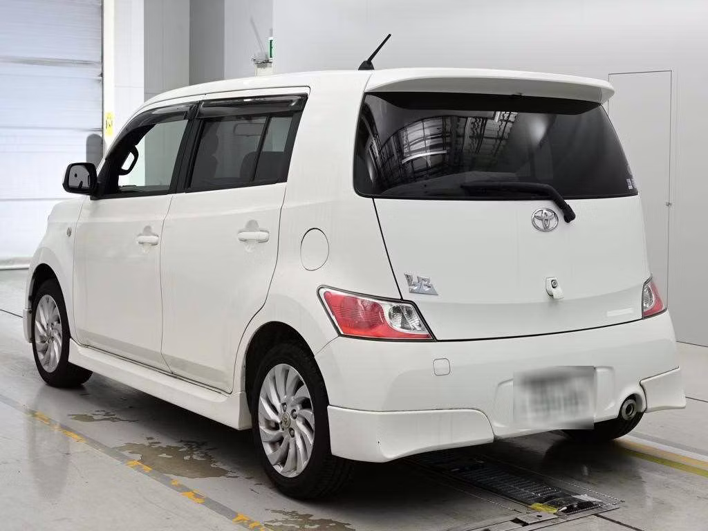 TOYOTA BB