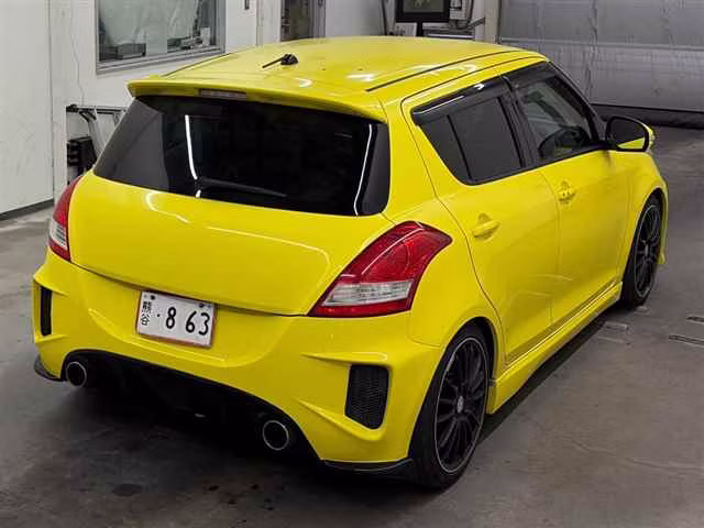 SUZUKI SWIFT