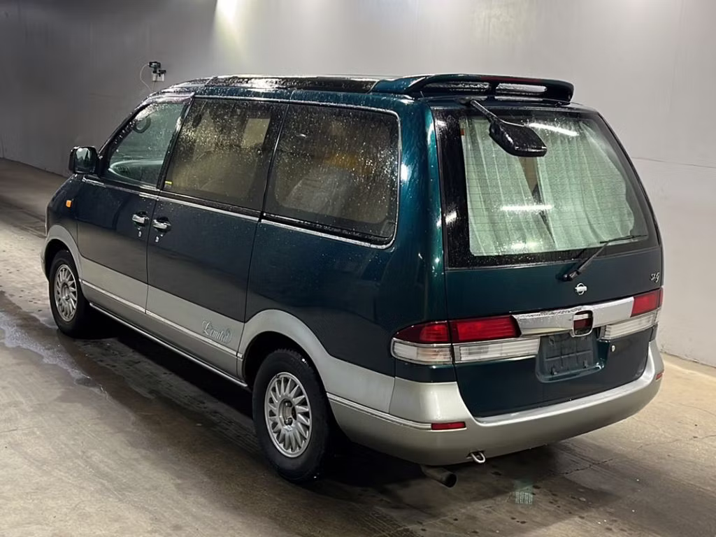 NISSAN LARGO