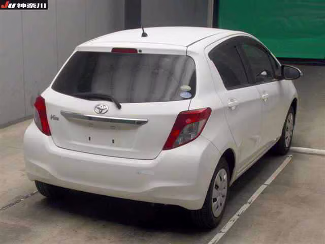 TOYOTA VITZ