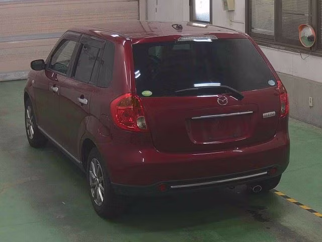 MAZDA VERISA