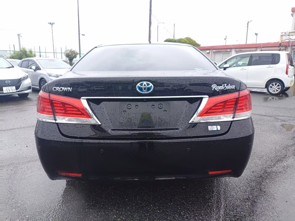 TOYOTA CROWN