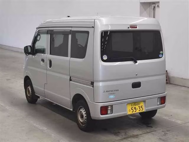 MITSUBISHI MINICAB