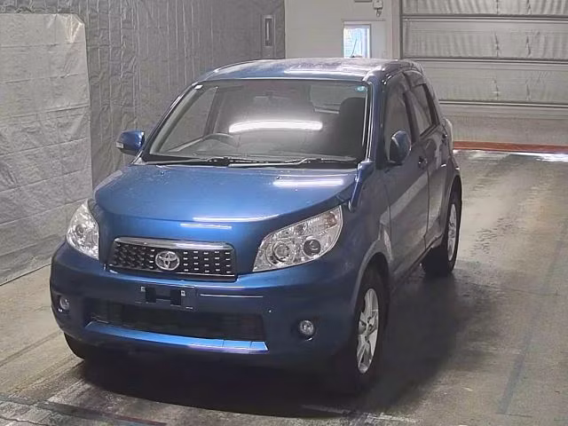 TOYOTA RUSH
